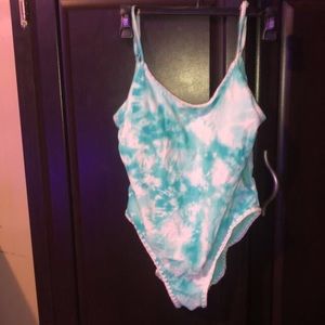 Blue size M pink size L (bathing suits never worn)